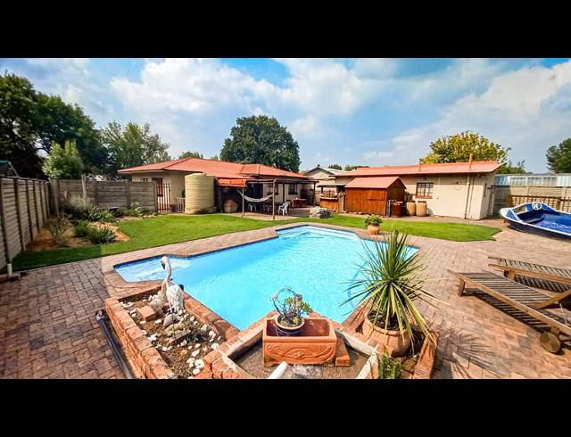 3 BEDROOM HOUSE FOR SALE IN SASOLBURG EXT 3